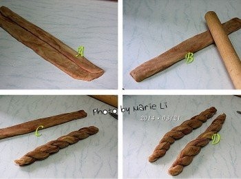 step7: (A) 將左右折合成有著三層的長條狀 (B) 用擀麵棍輕輕擀壓，使麵糰層層相貼合 (C) 切開成兩條有著層次切面的長條狀 ※ 此步驟沒留意到拍清楚程序， 想了解詳細作法可參考先前那篇《 麵包機料理NO.127 》 (D) 另一份《可可麵糰》也用相同方式整型 最後會做出兩條《可可麻花捲》 盡可能讓兩條麻花捲等長， 才不會做出一顆《大小心》喔！！