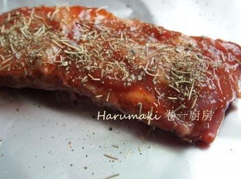 step1: 豬肋骨洗淨抹乾,用調味醃多2小時或以上