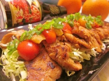 step5: 可切一些高麗菜絲(可省略)鋪底再灑上蔥花享用