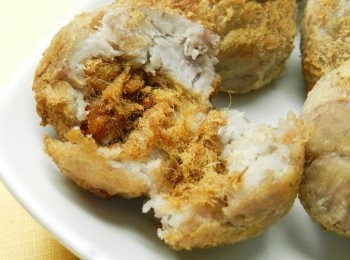 step6: 滿滿的肉鬆餡~好吃喔~~