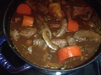 step6: 開火煮滾加蓋細火煮15分鐘，再關火焗 15 分鐘，重覆此步驟 3 次。