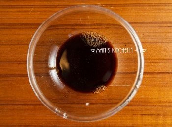 step4: 將<span class="group_2">醬汁</span>的材料全部均勻混合備用。