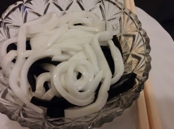 step4: 將所有<span class="group_1">食材</span>放入碗中後加糖水和淡奶即成。(可加少許椰奶更香滑)