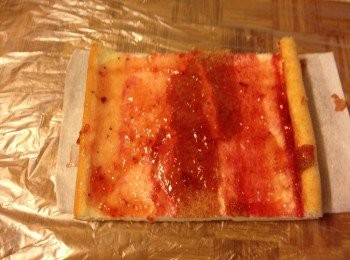 step3: 塗上士多啤梨醬