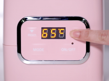 step5: 設定溫度65度及時間12小時，煮好後放入雪櫃1小時，然後再切成片