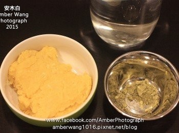 step4: 【抹茶餡】1/2小匙抺茶粉加入少量水 (約10ml)拌勻，再加入綠豆餡(取50公克) ，攪拌均勻即成抹茶餡。