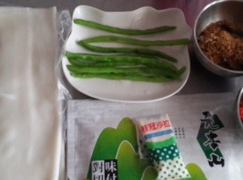 step1: 先將敏豆燙熟備用~其他<span class="group_1">食材</span>也一起準備好