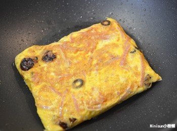 step11: 翻面過來在煎3分鐘左右可起鍋