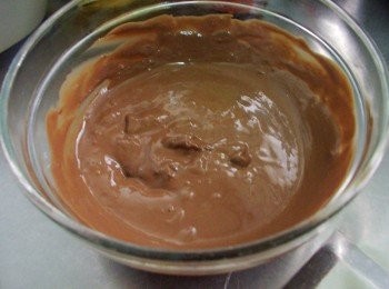 step4: 用弱微波加熱溶化(也可用隔水加熱讓其溶化備用)