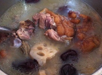 step3: 然後小火煮滾45分鐘，加入鹽巴，即可享用。