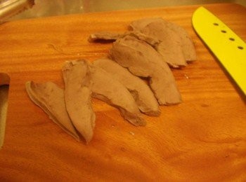 step7: 步驟7取出完成的豬心切片成所需大小ˊ就能美美上桌了~