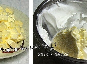 step5: 【C】無鹽奶油

待蛋白霜稍微冷却至 35度C 之後
將已經放室溫軟化的奶油先切攪開來
分次放進蛋白霜中攪拌均勻

原味的《義大利奶油蛋白霜》就大功告成了！！