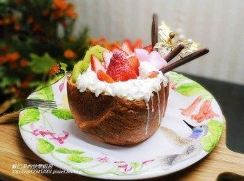 step12: <span class="group_4">裝飾材料</span>有什麼用什麼ˊ方便喜歡即可ˊ不用局限ˊ 花點時間準備一份ˊ真的是甜蜜幸福的味道哦