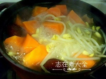 step1: 準備素上湯，做法可參考 https://m.facebook.com/story.php?story_fbid=1138581429486774&id=1067887939889457