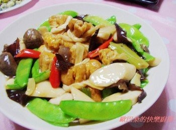 step5: 色彩豐富ˊ口感味道都很不錯ˊ 有興趣再嘗試做做看哦~ 醬汁多留一些拿來拌飯超好吃喔。