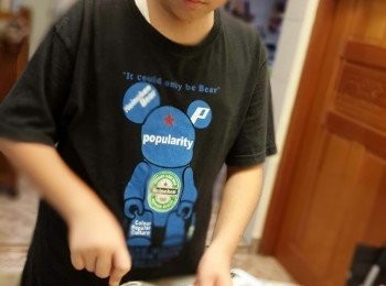 step1: 首先將馬鈴薯蒸熟,蛋水煮熟~取一個大碗將馬鈴薯及蛋搗成泥加入美奶滋,鹽,黑胡椒粉拌勻備用