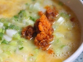 step2: 調<span class="group_2">蛋液</span>. 將<span class="group_2">蛋液</span>材料與蔥花, 1)的紅蘿蔔泥拌勻