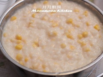 step5: 伴入適量粟米粉備用。