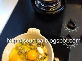 step3: 加雞蛋放上面。