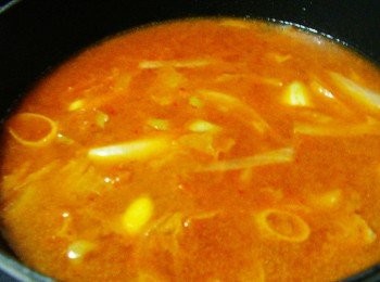 step4: 4.然後添入適量水煮沸