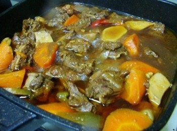 step8: 待牛腩燉煮至喜好程度即可