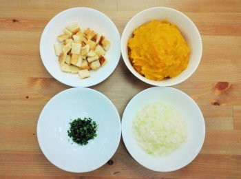 step1: 步驟1：
巴西里洗淨切碎，洋蔥洗淨切碎，吐司烤過切丁，南瓜去皮去籽蒸熟搗成泥狀備用。