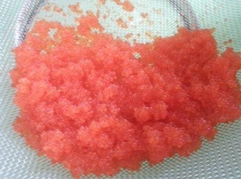 step4: 蝦膠，又是同一間購買，蝦膠4兩，