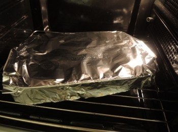 step3: 蓋上錫紙放入焗爐180度焗7分鐘，再取去錫紙200度焗3分鐘便成。