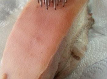 step4: 用豬皮插插鬆豬皮