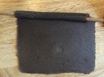 step6: 取出待涼捲起即可。