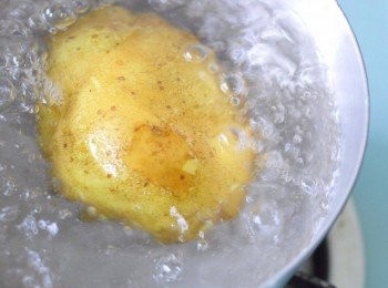 step1: 薯仔灼30分鐘