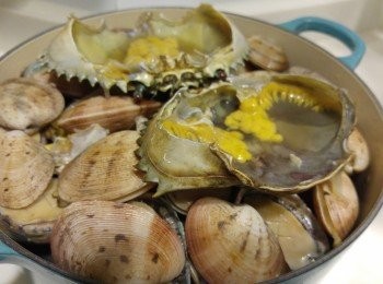 step6: 中大火蒸7分鐘,細火蒸4分鐘,熄火焗4分鐘即成。