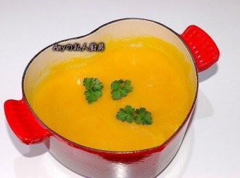 step7: 喜歡喝濃湯的可使用食物攪拌器或果汁機攪打成濃湯狀