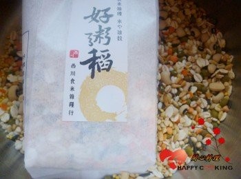 step1: 將十穀珍寶多穀米洗淨加入1:8左右的水浸泡1小時(我喜歡稀一點,加到1:10)