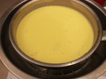 step7: 整鍋放涼。可下面放ㄧ鍋冰水會更快。