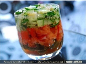 step10: 黑Q鮮蔬氣泡飲嚐鮮起來，清淡又爽口，去油又解膩，飽足感十足！