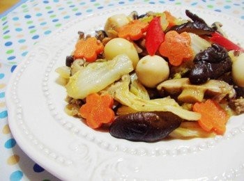 step5: 8.配料豐富也十分美味的扁魚白菜滷就完成囉~