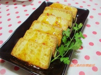 step6: 隨意搭配上喜歡醬料就完成囉~