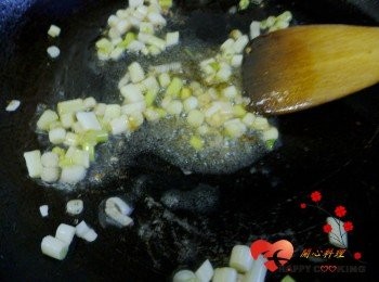 step2: 爆香蔥頭