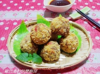 step8: 香酥味美牛肉球就能完美上桌囉。