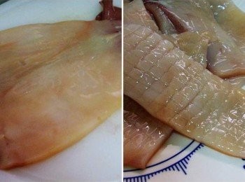 step2: 取出完全解凍好的魷魚ˊ在內部處均勻劃上菱格刀