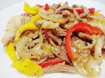 step9: 喜歡口味再重一些黑胡椒可以再酌量增加ˊ 鮮奶油主要是讓整個口感更為滑順不嗆口ˊ 如果不愛可省略ˊ 將沙拉油用奶油取代ˊ將米酒以紅酒代替ˊ 就是比較西式的口味囉..........一樣的美味可口ˊ 就看個人喜好做變化囉~~