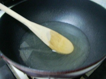 step5: 將寒天粉和水拌勻煮滾ˊ然後加入剩下的<span class="group_2">調味</span>拌勻