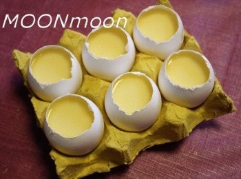 step10: 分2次加入蛋糊中拌勻。