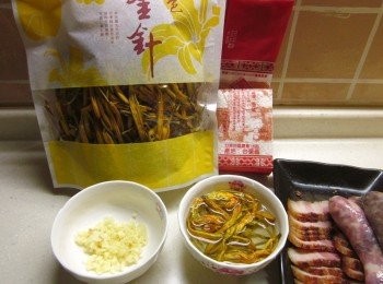 step1: 台東金針花泡水