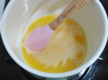 step9: 接著加入剩下的果汁拌勻~~