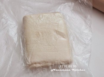 step12: 壓平再摺，重複此步驟三至四次。