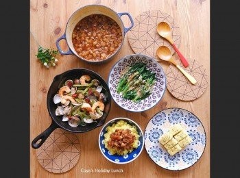 step6: 此道菜出現在本人馬不停蹄的挑戰100天不重複的假日午餐Part 6: 手切滷肉燥、鐵板香辣海鮮、胡麻菠菜、玉子燒 http://coyachang.pixnet.net/blog/post/116133664