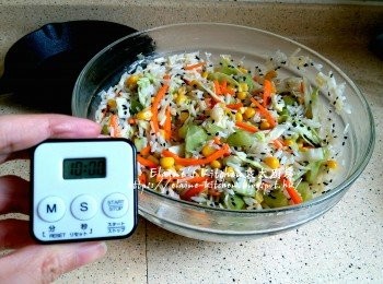 step7: 1小時後從冰箱取出靜待10分鐘