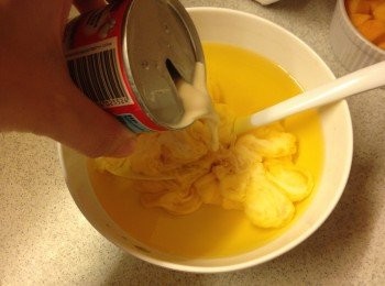 step4: 加入淡奶後攪勻